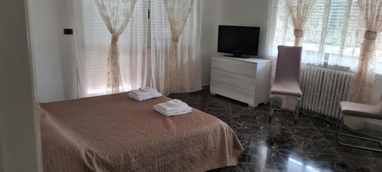 Апартаменты Jajo Apartament Бриндизи Экстерьер фото